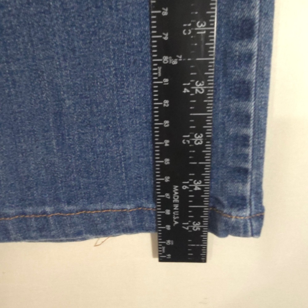 Duluth Trading Co Womens Size 12 x 29 Bootcut Jeans Medium Wash Stretch Denim - Picture 6 of 7